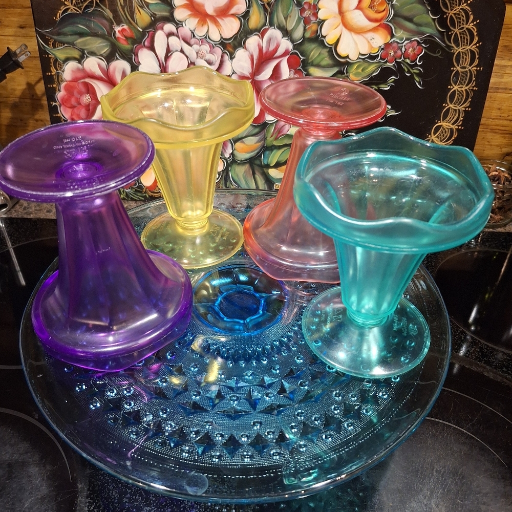Retro Tulip Parfait Cups (4)